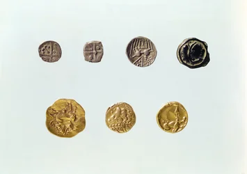 ガリッシュコイン、紀元前750-0年頃（金と銀）